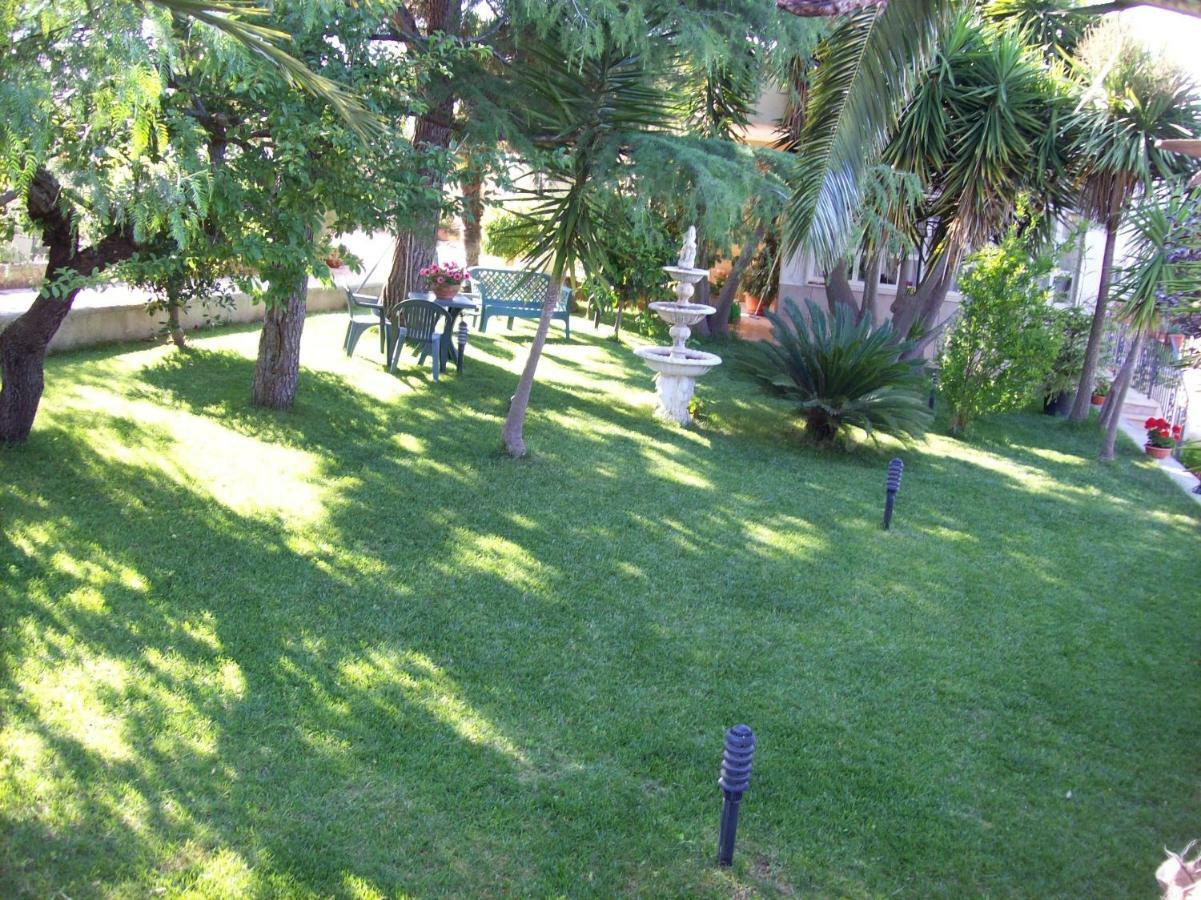 B&B Lo Smeraldo Кастелана Гроте Екстериор снимка